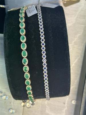 Christine's Jewelers