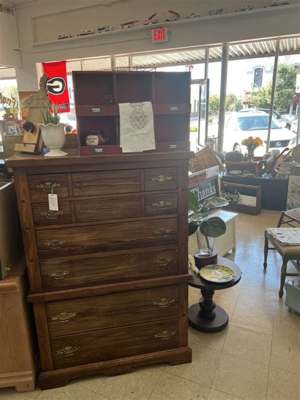 English's Antiques & More