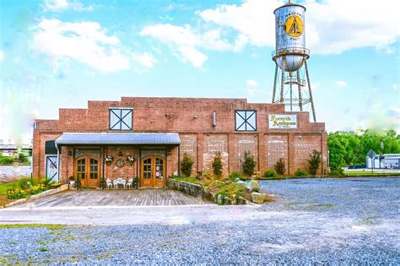 Forsyth Antiques and More