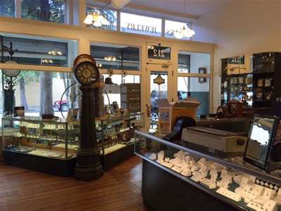 Furman Jewelers Watches and Clocks