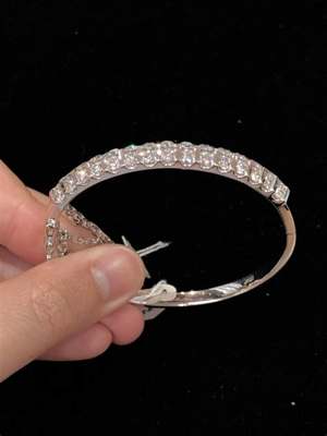Hong Duc 2 Diamonds & Jewelry