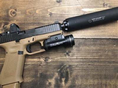 MIKE'S GUNROOM LLC