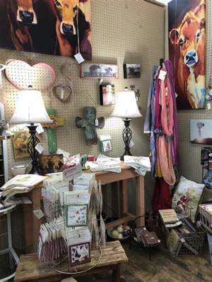 Misty Hollow Antiques