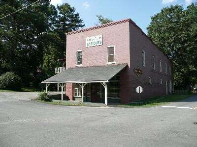 Pierces Corner ANTIQUES